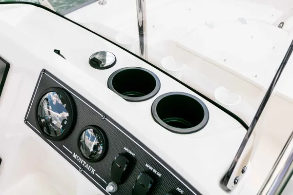 2026 Boston Whaler 150 Montauk-5
