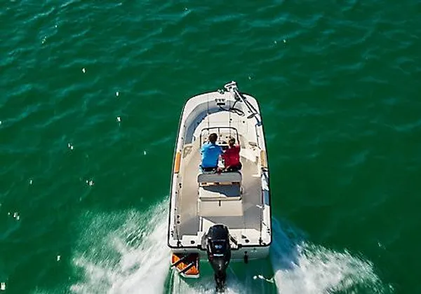 2027 Boston Whaler 170 Montauk -13