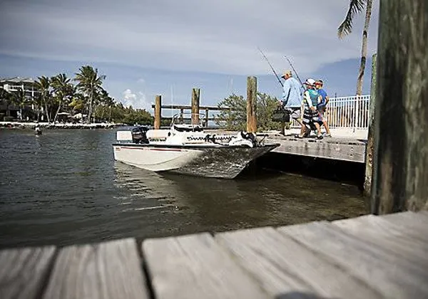 2027 Boston Whaler 170 Montauk -15