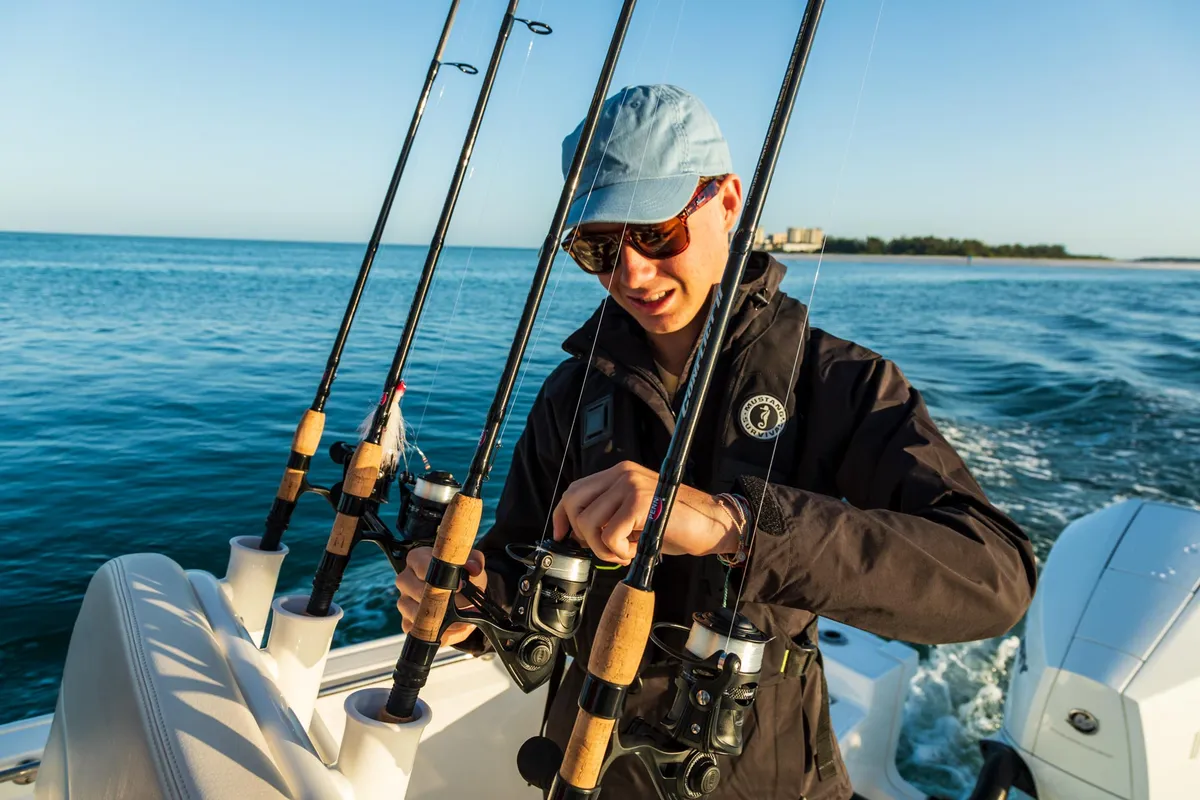 2027 Boston Whaler 210 Montauk-4
