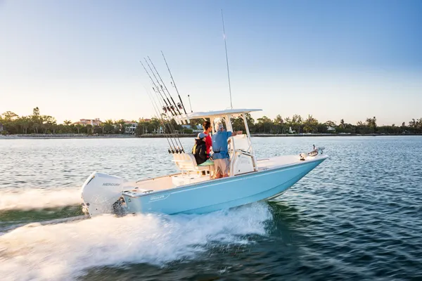 2027 Boston Whaler 210 Montauk-12