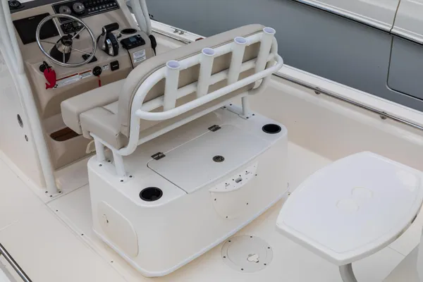 2027 Boston Whaler 210 Montauk-14