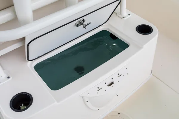 2027 Boston Whaler 210 Montauk-20