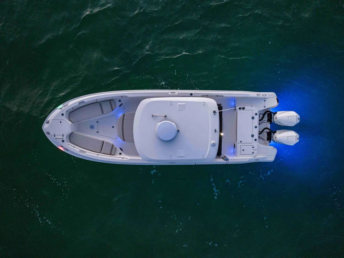 2027 Boston Whaler 280 Dauntless-23