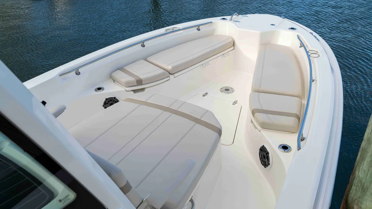 2027 Boston Whaler 280 Dauntless-28