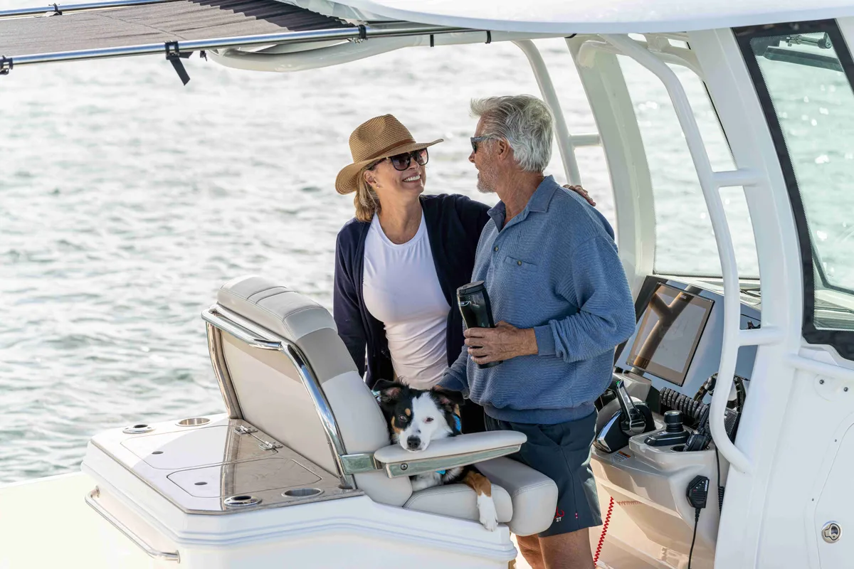 2027 Boston Whaler 280 Dauntless-42