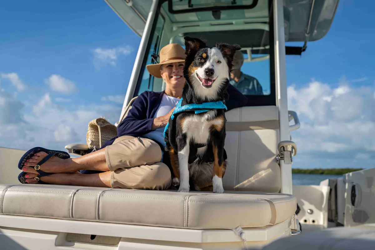 2027 Boston Whaler 280 Dauntless-43