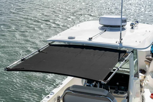 2027 Boston Whaler 280 Dauntless-44