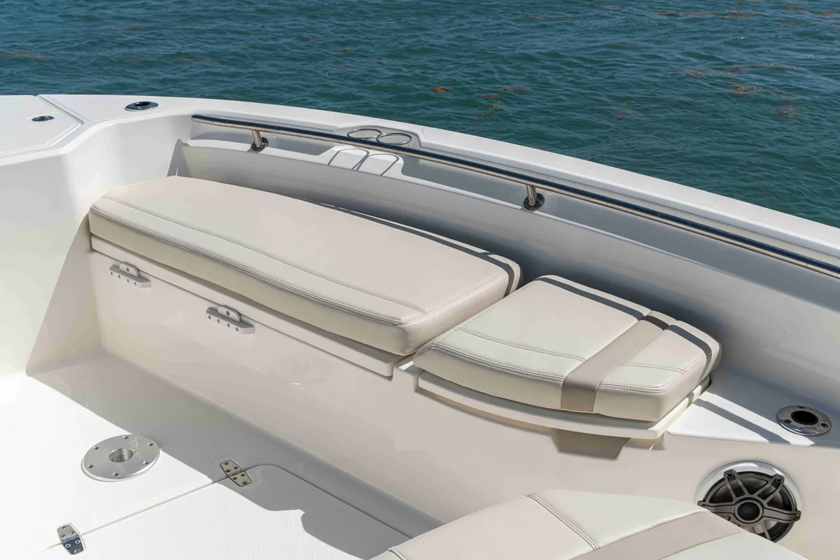 2027 Boston Whaler 280 Dauntless-46