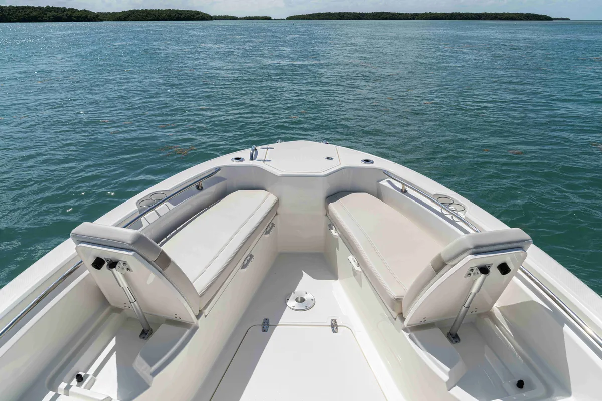 2027 Boston Whaler 280 Dauntless-55