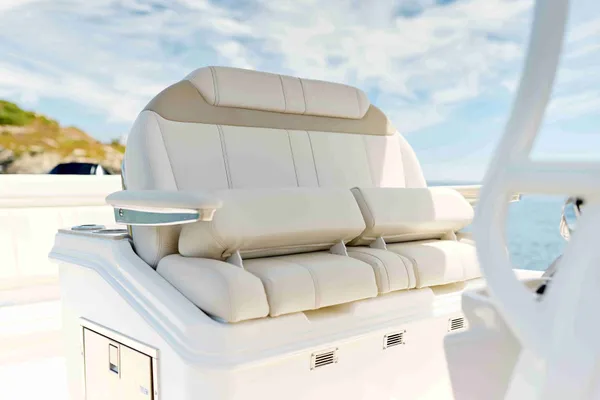 2027 Boston Whaler 280 Dauntless-57