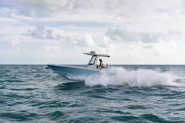 2027 Boston Whaler 280 Dauntless-59