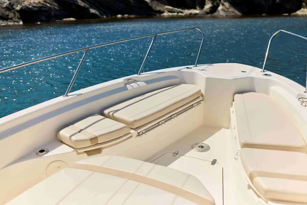 2027 Boston Whaler 280 Dauntless-72