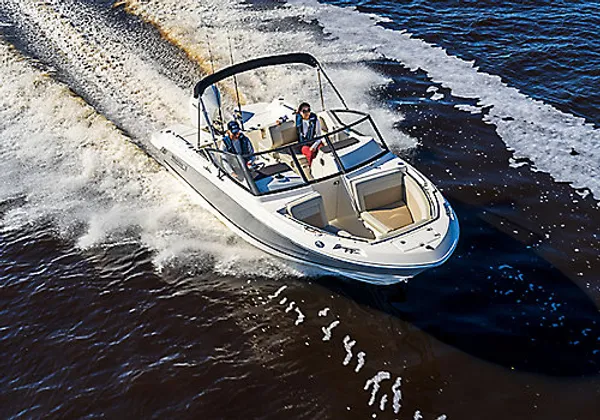 2027 Boston Whaler 210 Vantage -7