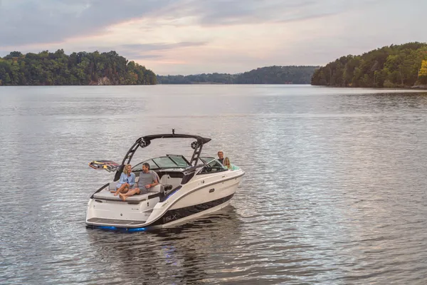 2027 Sea Ray SLX 260 Surf -6