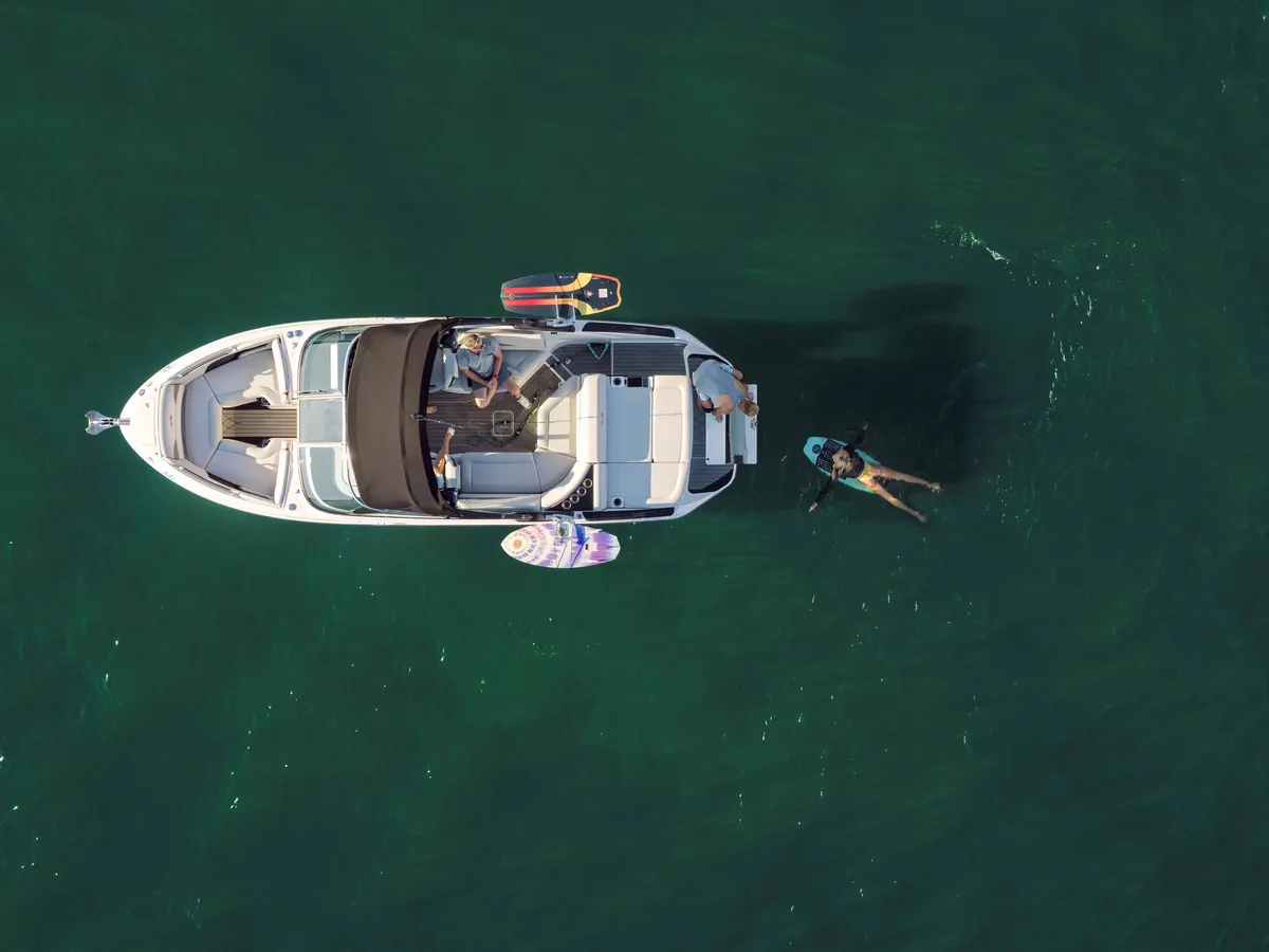 2027 Sea Ray SLX 260 Surf -5