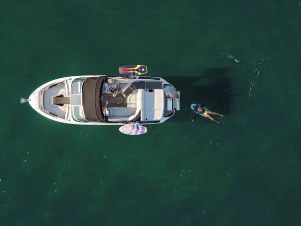 2027 Sea Ray SLX 260 Surf -7