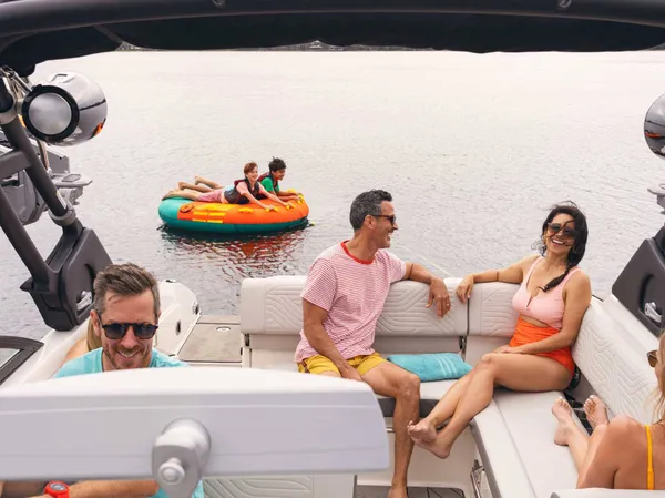 2027 Sea Ray SDX 270 Surf -7