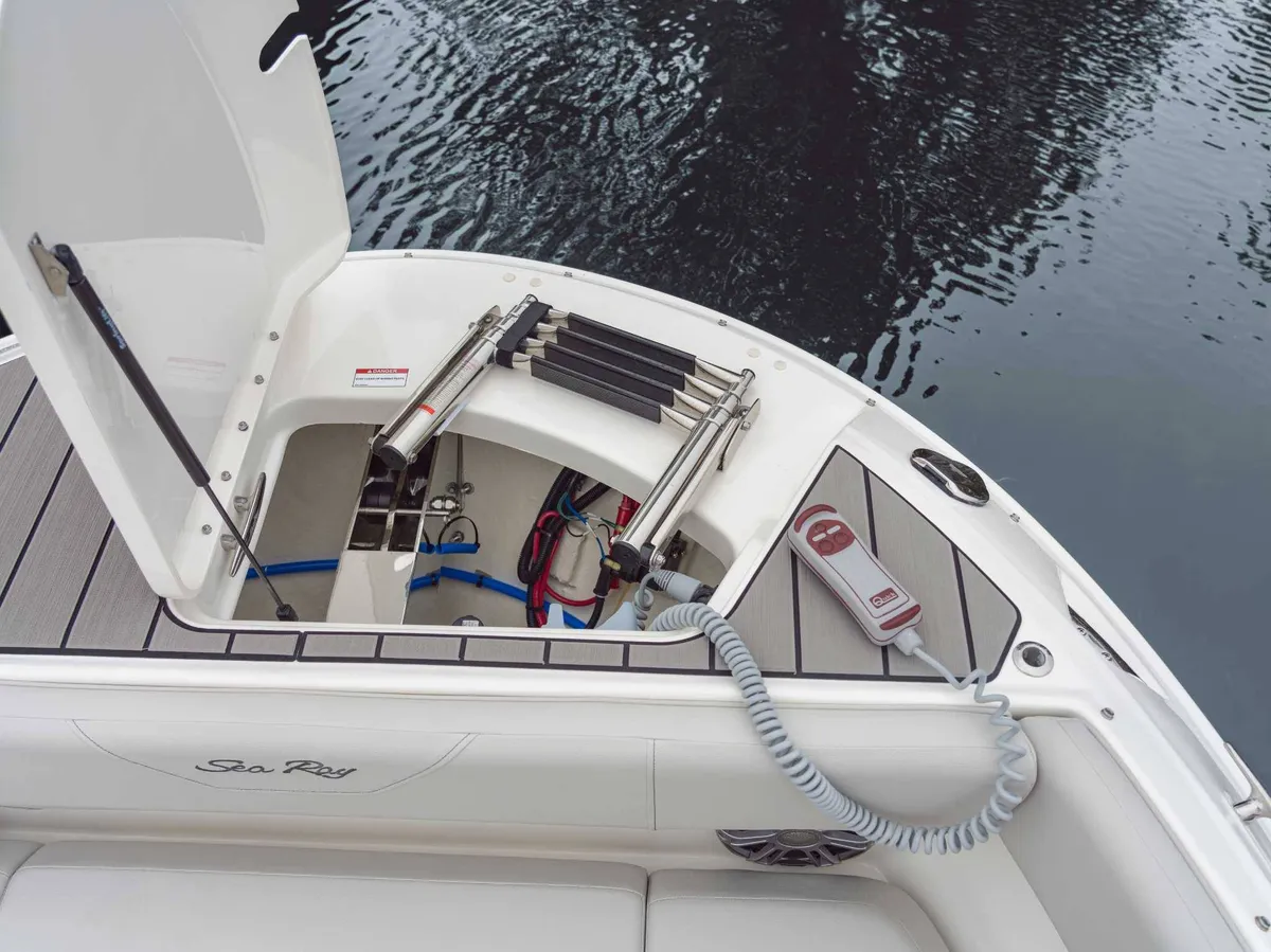 2027 Sea Ray SDX 270 Surf -17