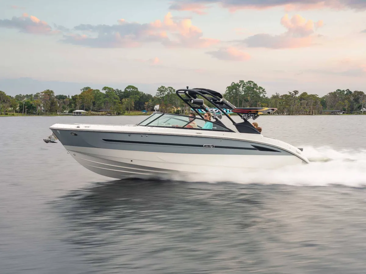 2027 Sea Ray SDX 270 Surf -12