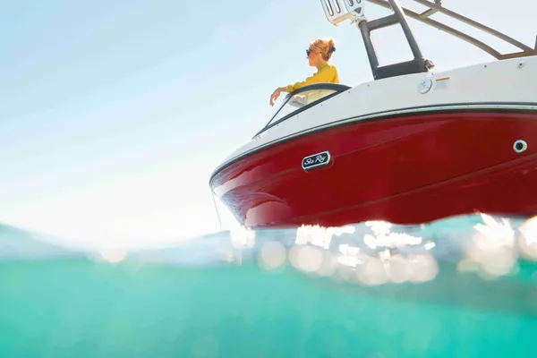 2027 Sea Ray SPX 210-5