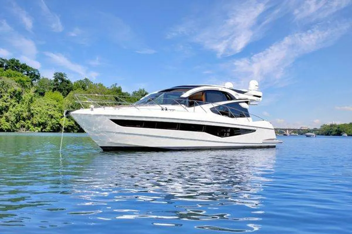 2017 Galeon 560 SKY