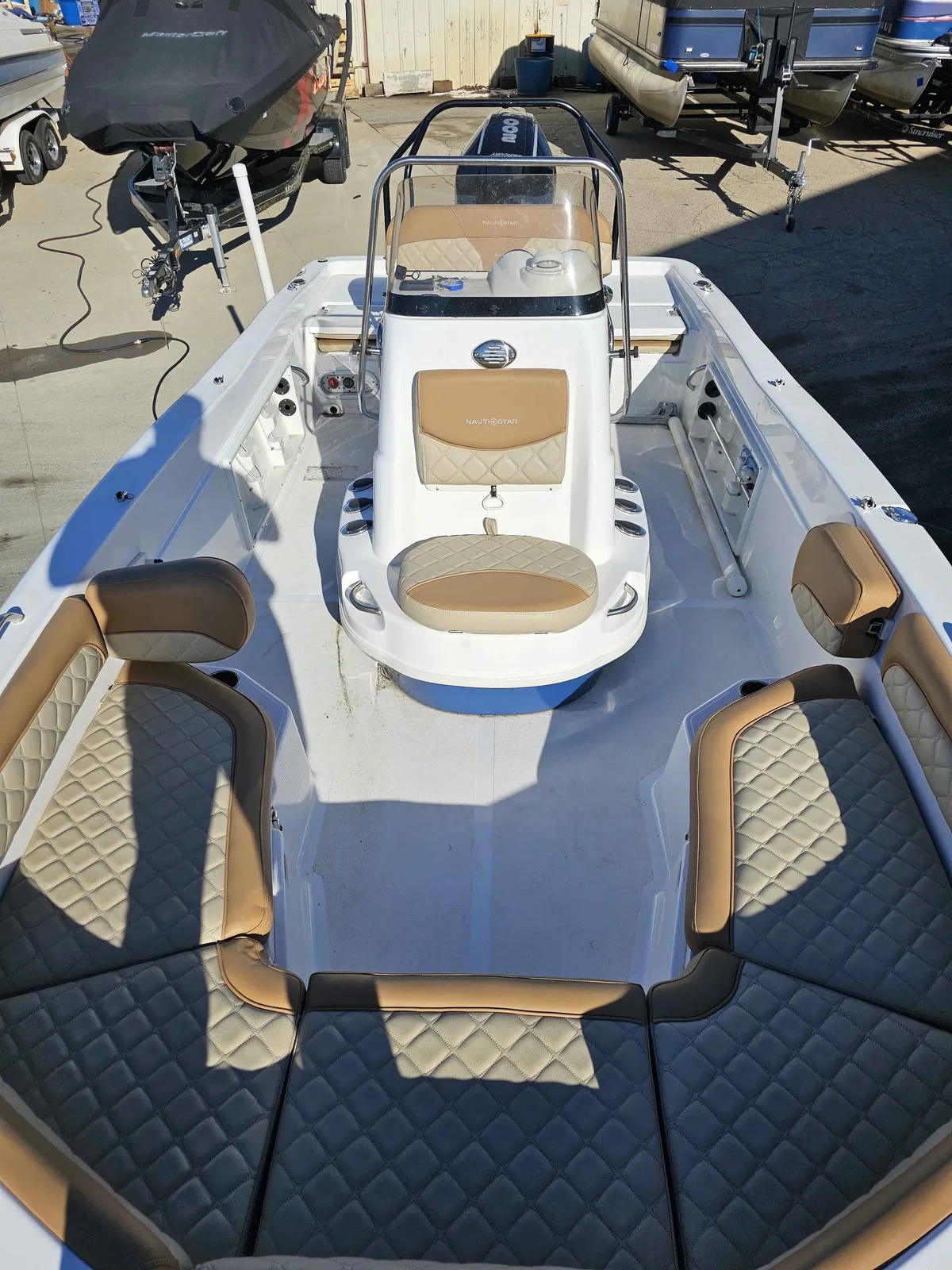 boat-carouselImage-image