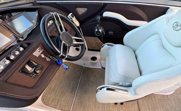 2019 Cobalt R3 detail image 24