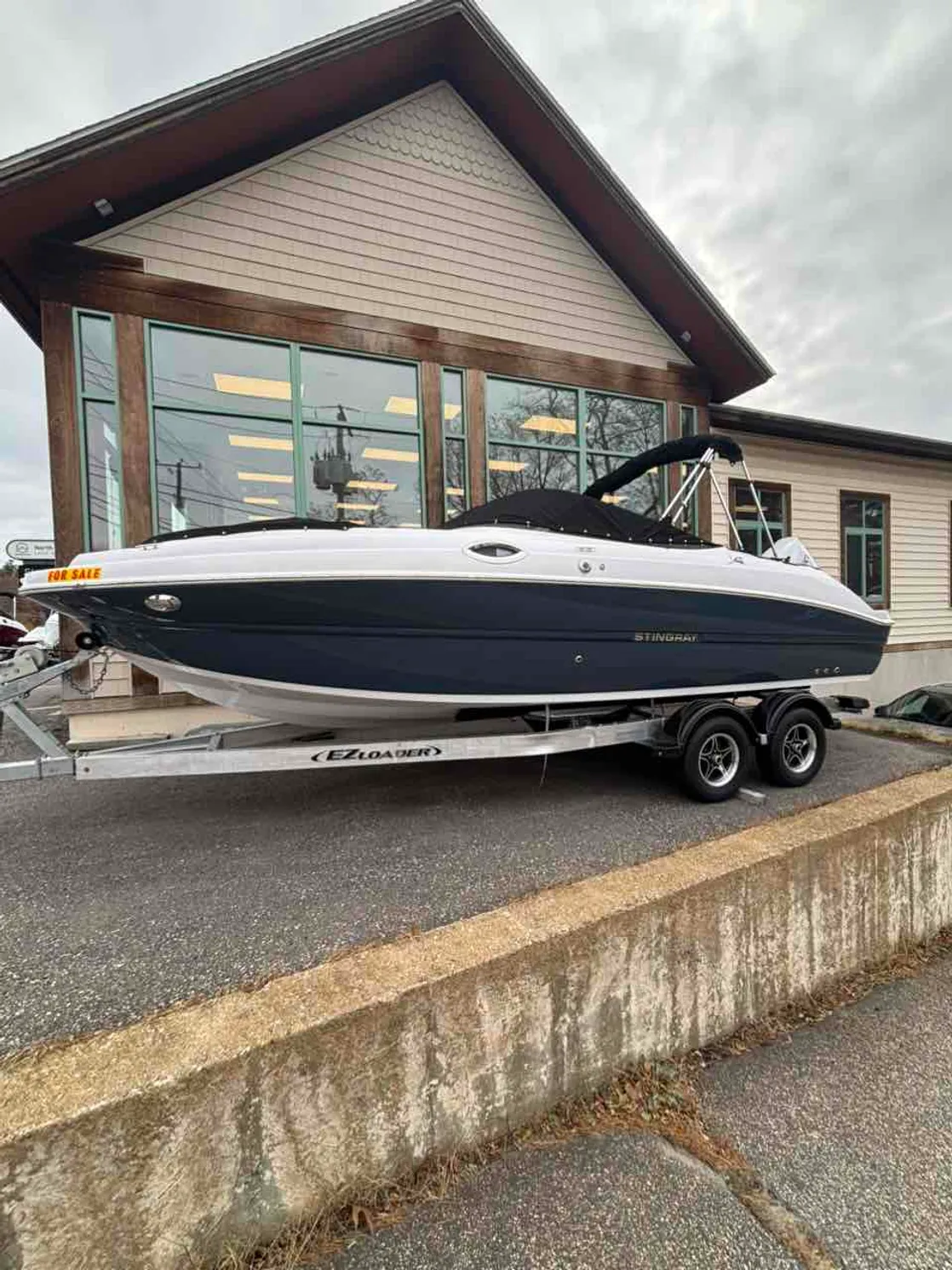 dummy-boat-img