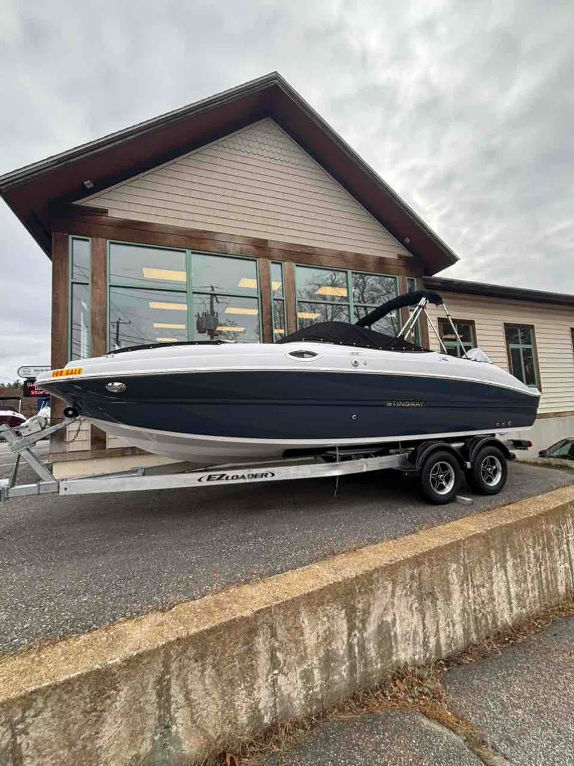 dummy-boat-img