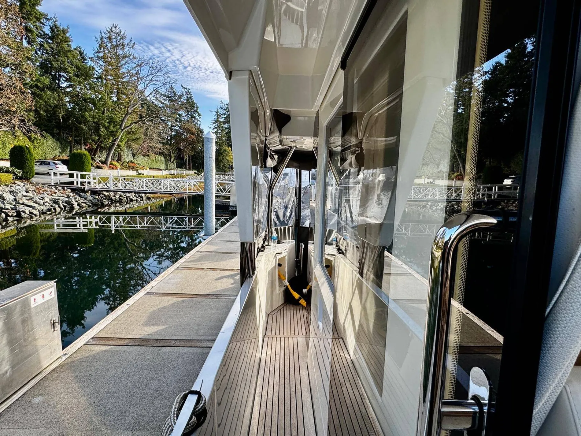 Pre-Owned 2022 Beneteau Swift Trawler 41 Fly for Sale | Vancouver, BC | M&P Yacht Centre | 690923f1a9a1aa99f50868f7