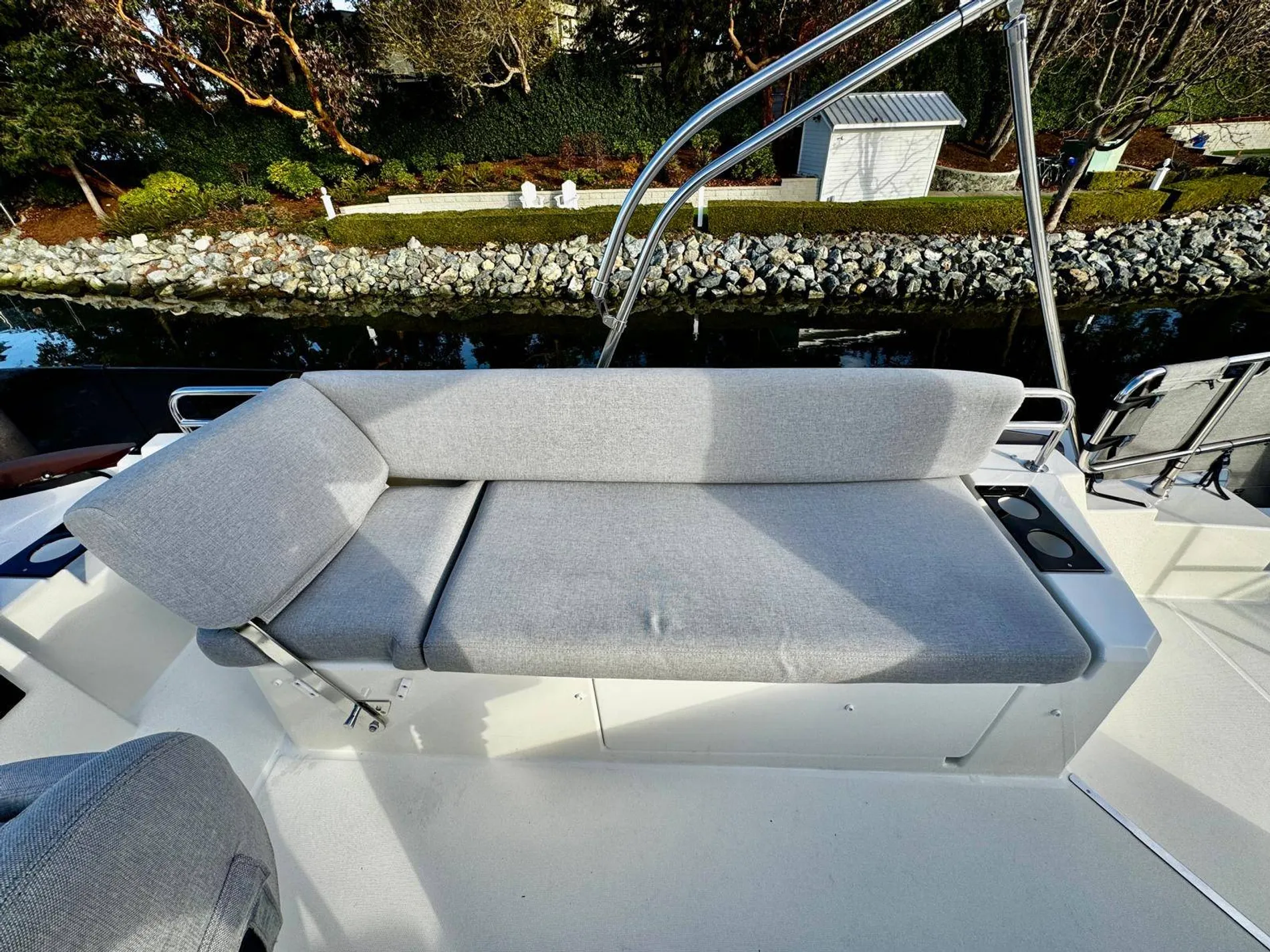 Pre-Owned 2022 Beneteau Swift Trawler 41 Fly for Sale | Vancouver, BC | M&P Yacht Centre | 690923f1a9a1aa99f50868f7
