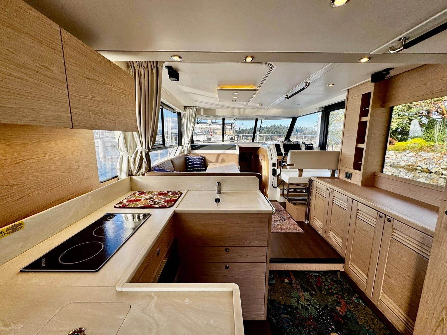Pre-Owned 2022 Beneteau Swift Trawler 41 Fly for Sale | Vancouver, BC | M&P Yacht Centre | 690923f1a9a1aa99f50868f7