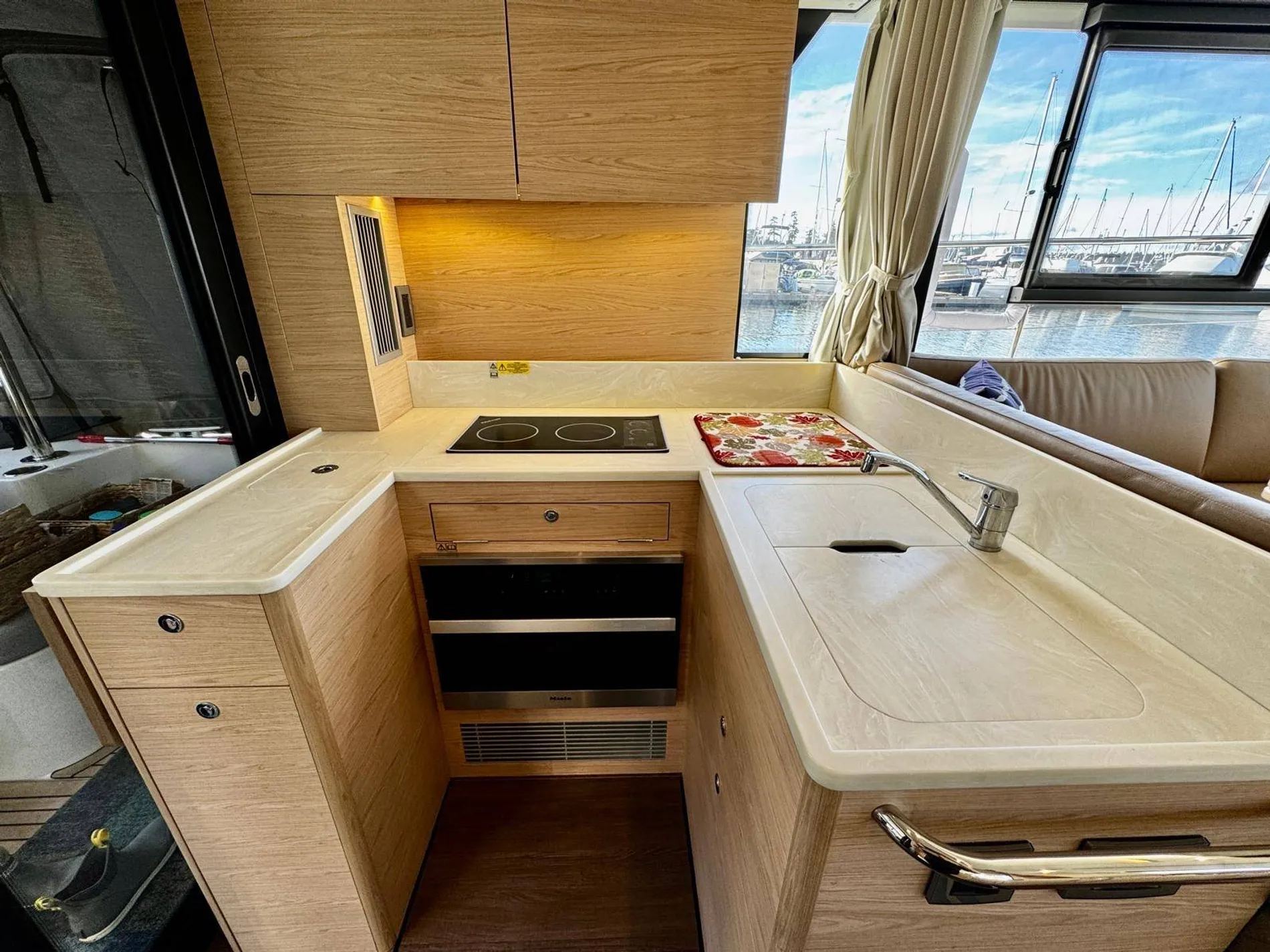 Pre-Owned 2022 Beneteau Swift Trawler 41 Fly for Sale | Vancouver, BC | M&P Yacht Centre | 690923f1a9a1aa99f50868f7