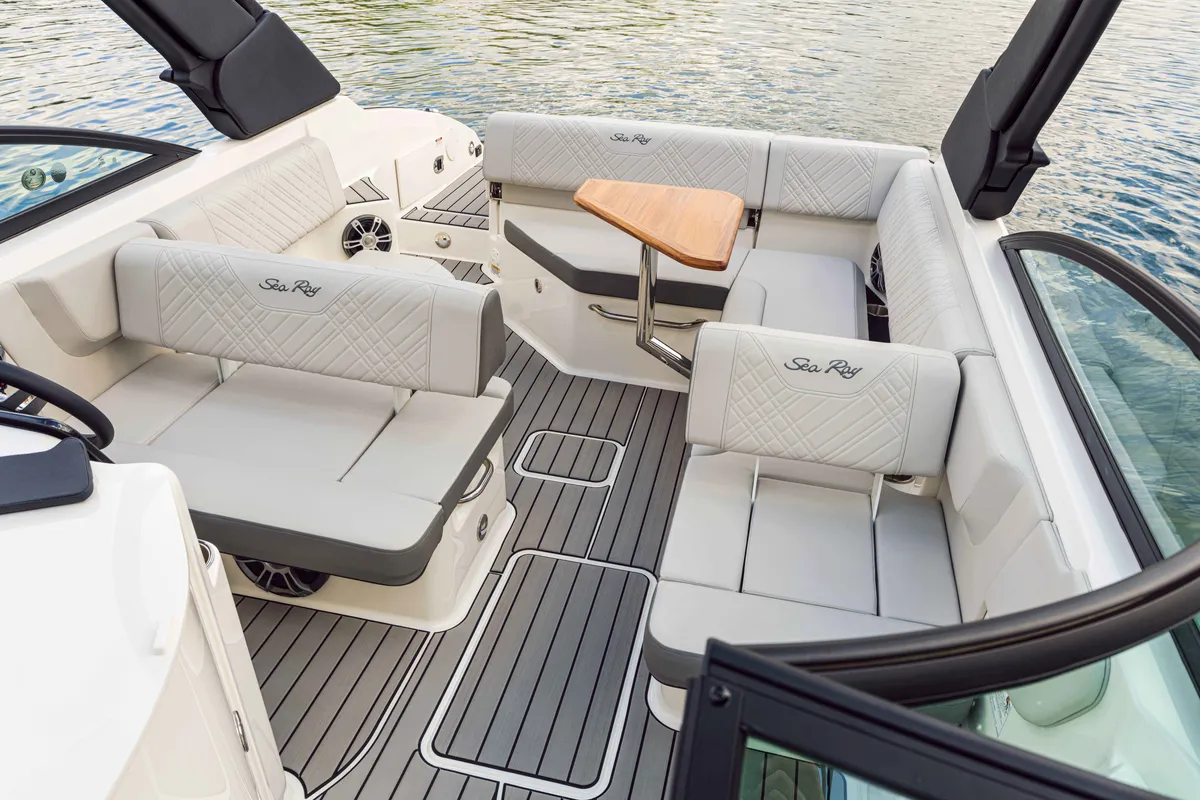 2027 Sea Ray SDX 250 -7