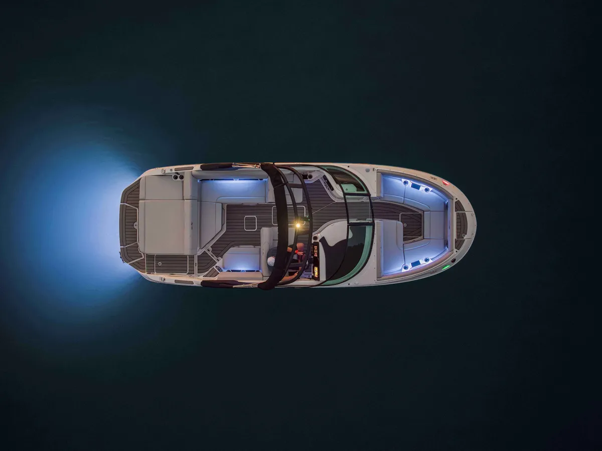2027 Sea Ray SDX 250 -14