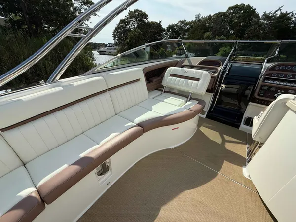 2013 Cobalt 323 detail image 9