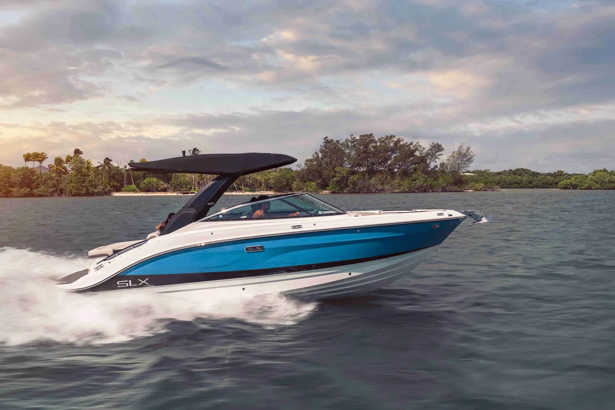 2027 Sea Ray SLX 260 -3