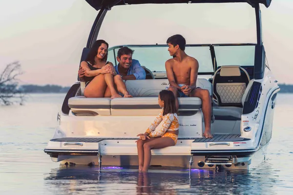 2027 Sea Ray SLX 260 -21