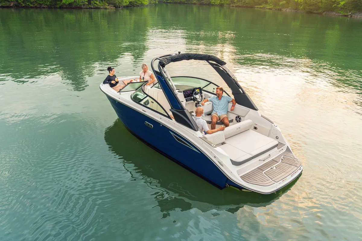2027 Sea Ray SDX 230-2
