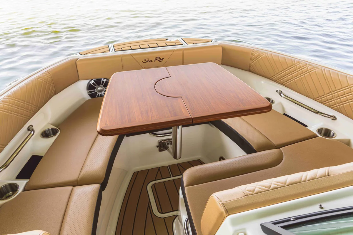 2027 Sea Ray SDX 230-12