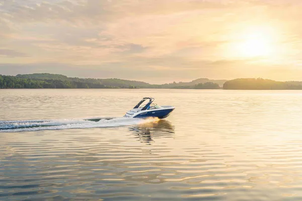 2027 Sea Ray SDX 230-14
