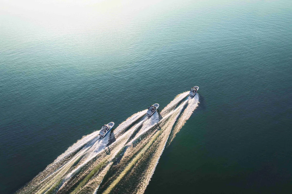 2027 Sea Ray SDX 230-17