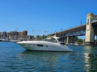 Pre-Owned 2009 Sea ray 350 Sundancer for Sale | Vancouver, BC | M&P Yacht Centre | 693211895b62a75aea06e747