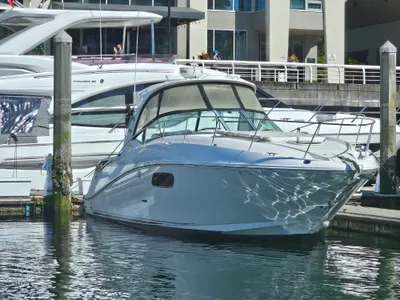 Pre-Owned 2009 Sea ray 350 Sundancer for Sale | Vancouver, BC | M&P Yacht Centre | 693211895b62a75aea06e747