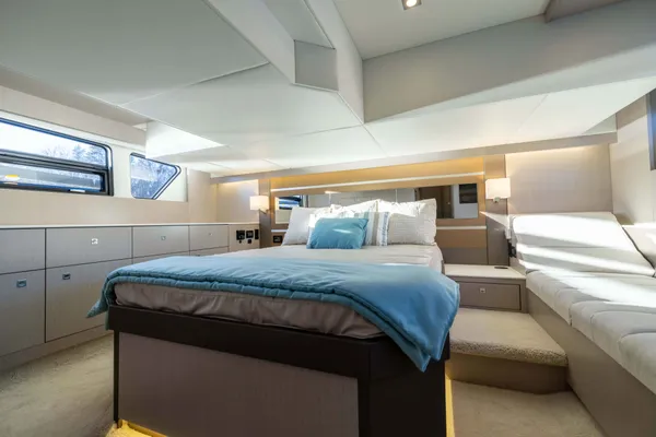 2026 Cruisers Yachts 46 CANTIUS detail image 42