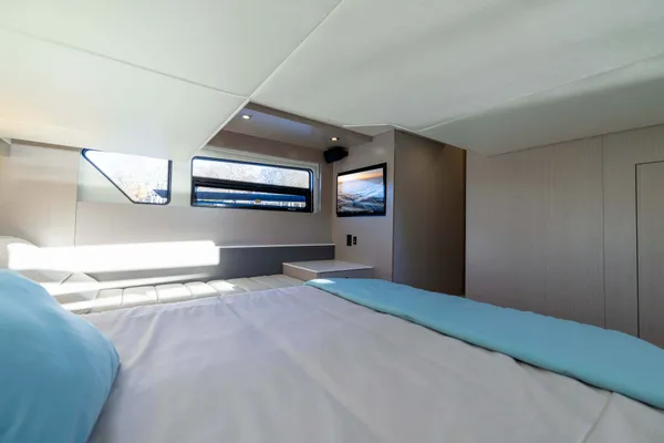 2026 Cruisers Yachts 46 CANTIUS detail image 48