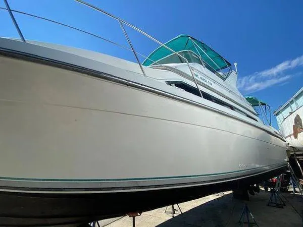 1993 Carver 380 Santego-14