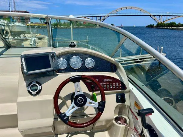 SeaRay Sundancer 240-7
