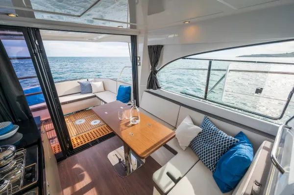Beneteau Antares 11 Coupe 2026-8